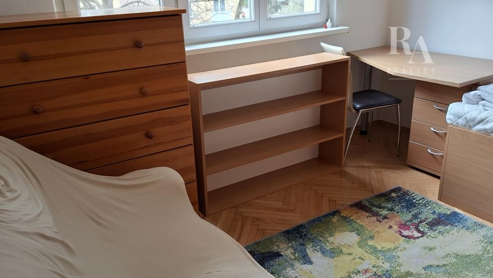 Prenájom 2 - izbového zariadeného bytu Hliny 3