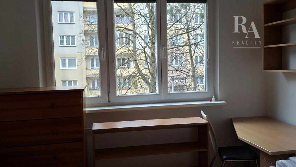 Prenájom 2 - izbového zariadeného bytu Hliny 3