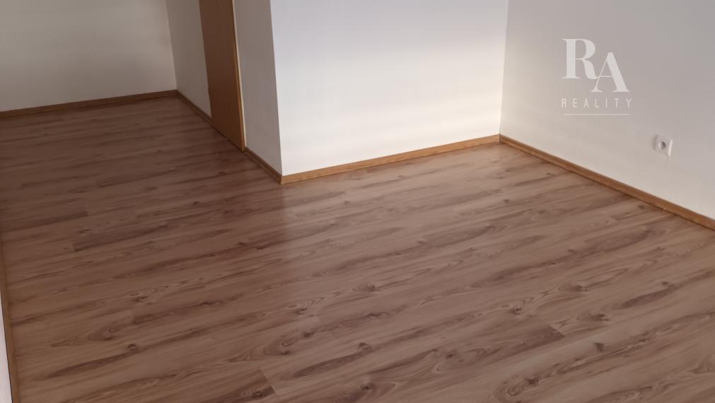 Prenájom 2 - izbového mezonetového bytu Bytčická ulica