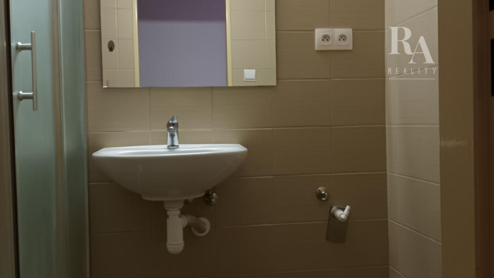 Prenájom 2 - izbového mezonetového bytu Bytčická ulica