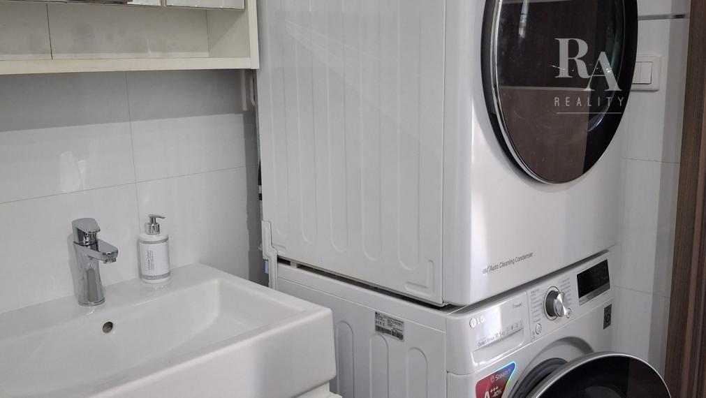 Predaj 4-izbový byt DOMANIŽA  -130 m2 + terasy 44m2