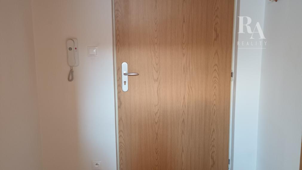 Prenájom 1Kk izbového mezonetového bytu Bytčická ulica