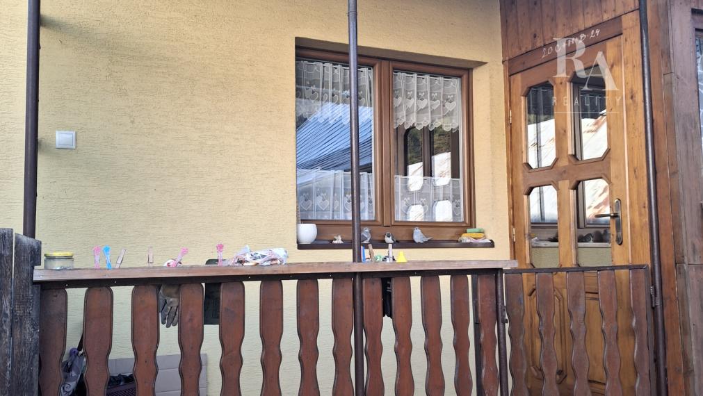 PREDAJ RODINNÝ DOM  + Hospodárska budova ŠTIAVNIK 1500 M2 pozemok