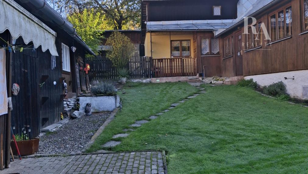 PREDAJ RODINNÝ DOM  + Hospodárska budova ŠTIAVNIK 1500 M2 pozemok