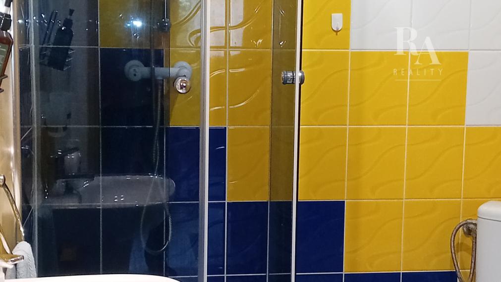 Predaj 2 chát a hospodárskeho domčeka na slnečnom pozemku 7 850 m² vo Veľkom Rovnom