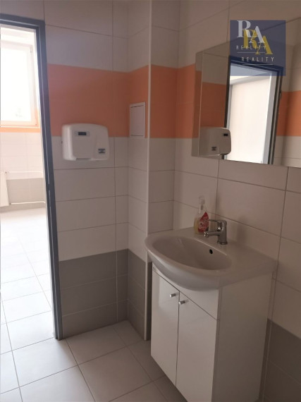Prenájom kancelárií o výmere 20 m2 a 40 m2