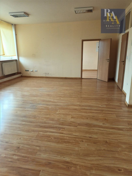 Prenájom kancelárií o výmere 20 m2 a 40 m2