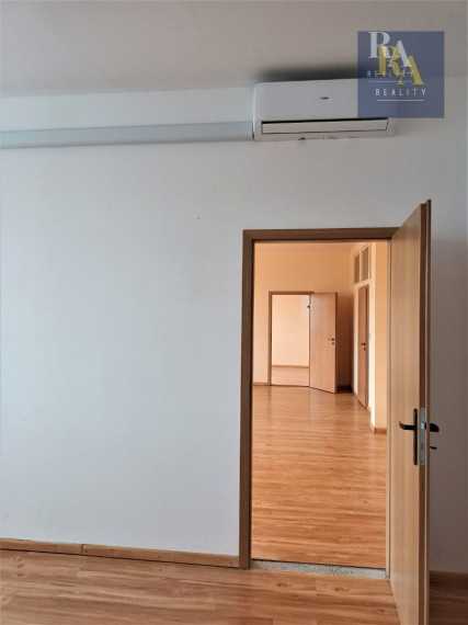 Prenájom kancelárií o výmere 20 m2 a 40 m2