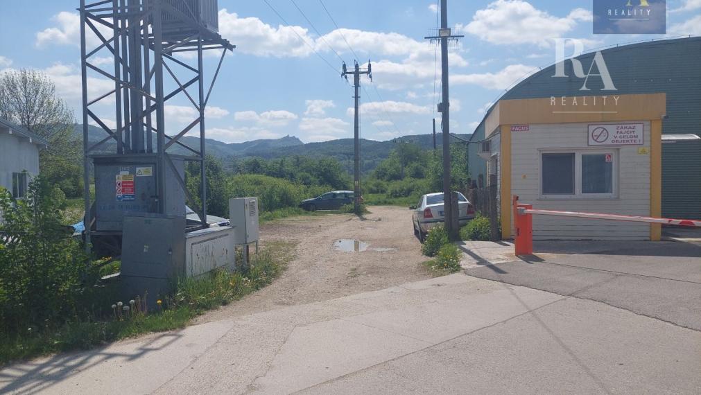 Predaj podielov na pozemkoch Hliník nad Váhom