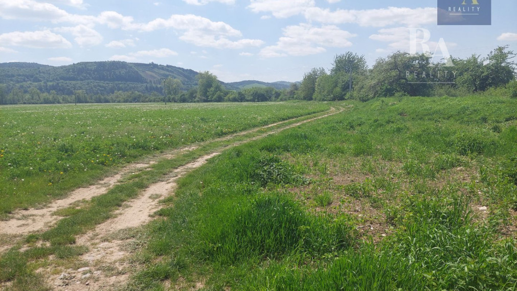 Predaj podielov na pozemkoch Hliník nad Váhom