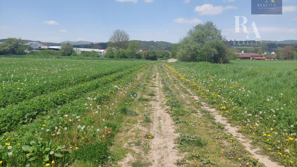 Predaj podielov na pozemkoch Hliník nad Váhom