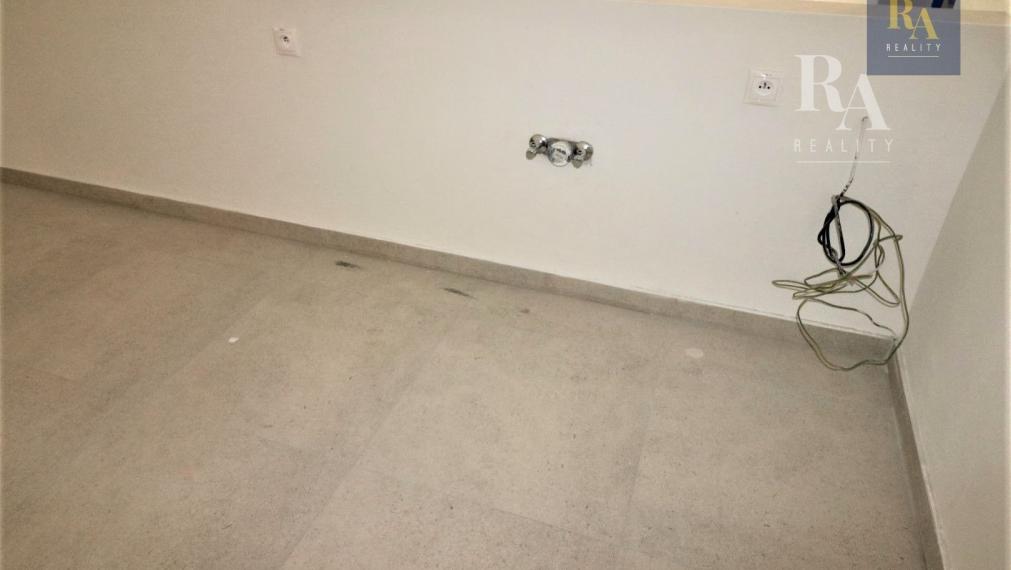 Prenájom priestoru na reštauráciu alebo kaviareň -  Bytčická ulica alebo inú prevádzku