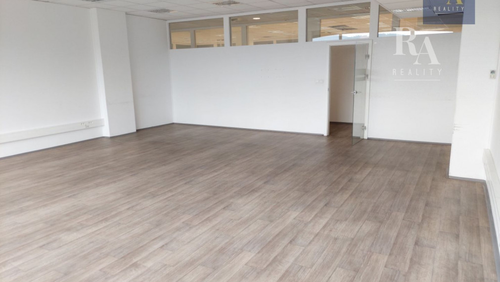 Prenájom kancelárskych priestorov v LIVING CENTRE