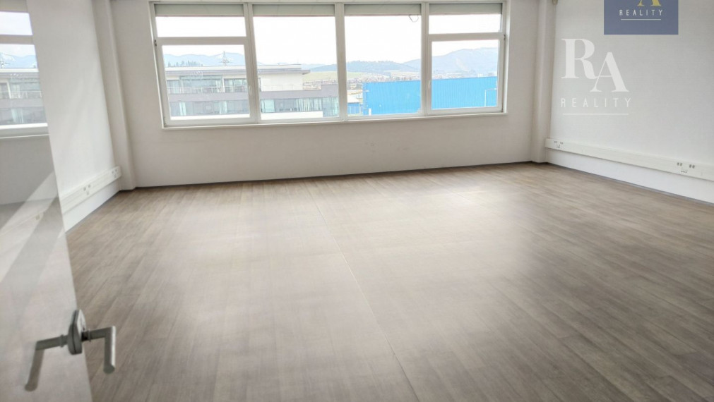 Prenájom kancelárskych priestorov v LIVING CENTRE