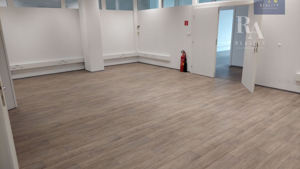 Prenájom kancelárskych priestorov v LIVING CENTRE