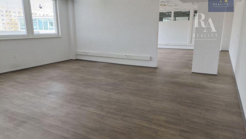 Prenájom kancelárskych priestorov v LIVING CENTRE
