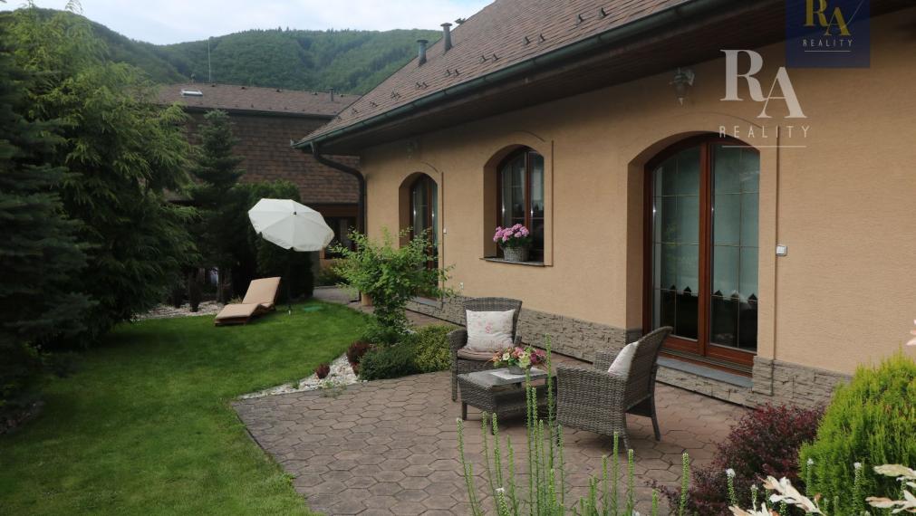 PREDAJ RODINNÝ DOM RAJECKÉ TEPLICE - KONSKÁ
