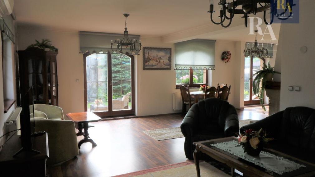 PREDAJ RODINNÝ DOM RAJECKÉ TEPLICE - KONSKÁ