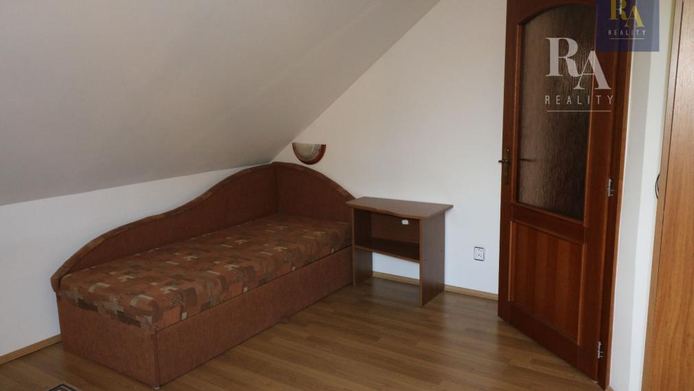 PREDAJ RODINNÝ DOM RAJECKÉ TEPLICE - KONSKÁ