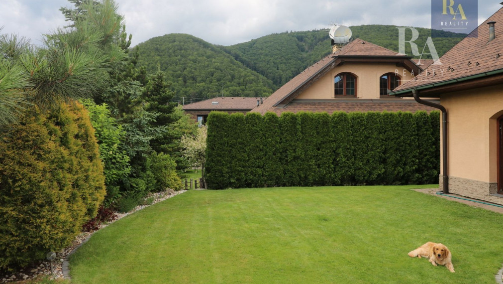 PREDAJ RODINNÝ DOM RAJECKÉ TEPLICE - KONSKÁ