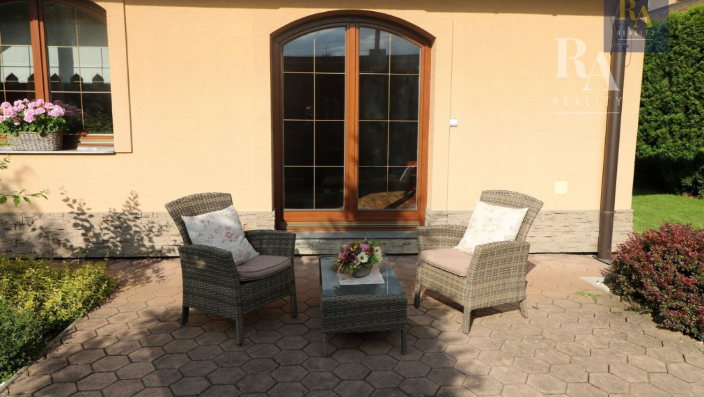 PREDAJ RODINNÝ DOM RAJECKÉ TEPLICE - KONSKÁ