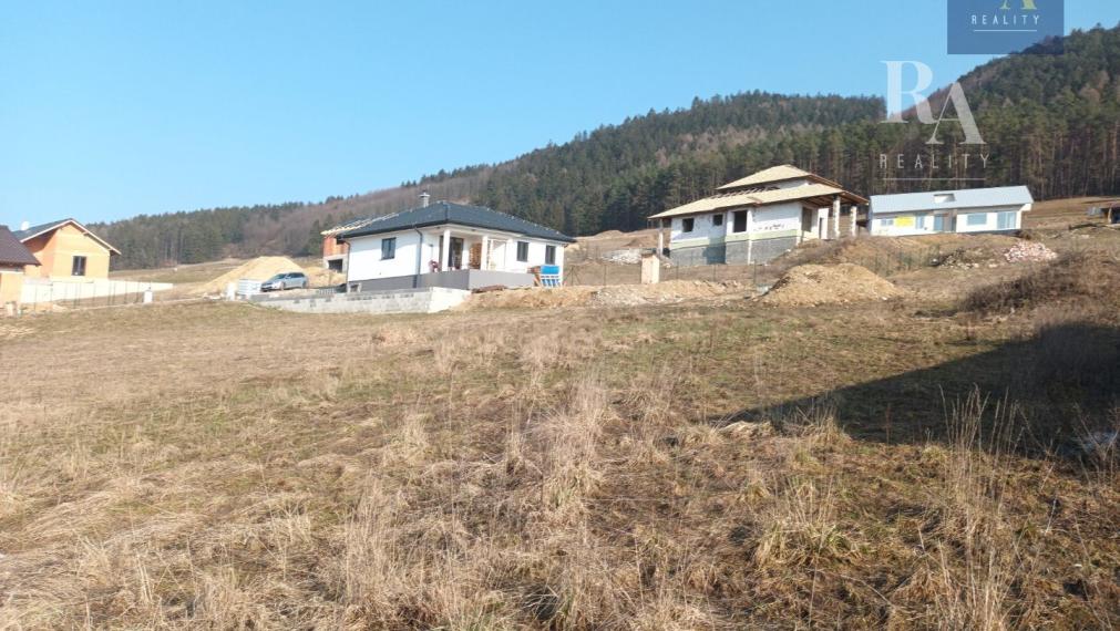 Stavebný pozemok Necpaly