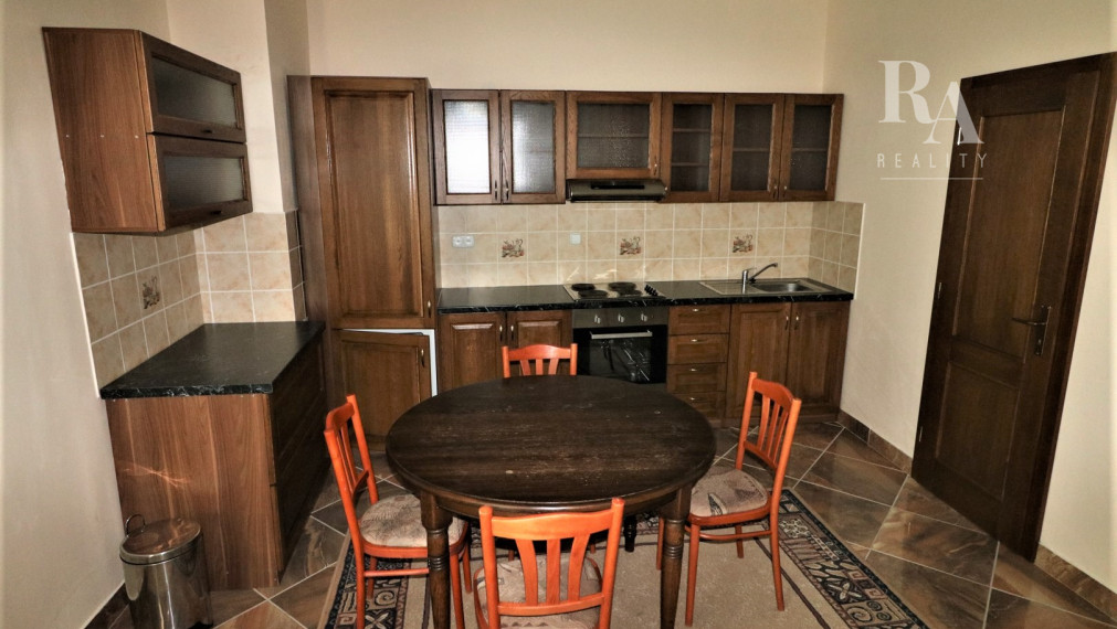 PREDAJ POLYFUNKČNEJ BUDOVY V CENTRE MESTA S PARKOVANÍM