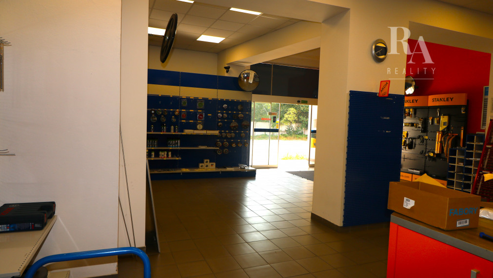 PRENÁJOM OBCHODNO - SKLADOVÝ PRIESTOR S ADMINISTRATÍVOU