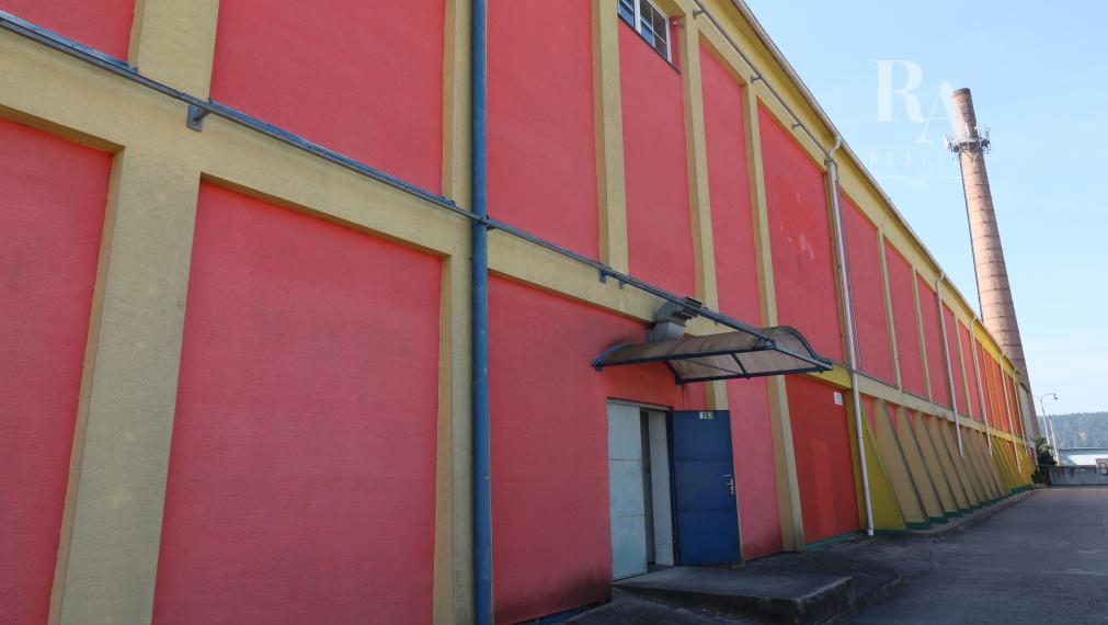 PRENÁJOM OBCHODNO - SKLADOVÝ PRIESTOR S ADMINISTRATÍVOU