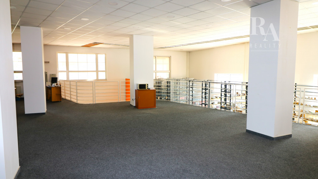 PRENÁJOM OBCHODNO - SKLADOVÝ PRIESTOR S ADMINISTRATÍVOU