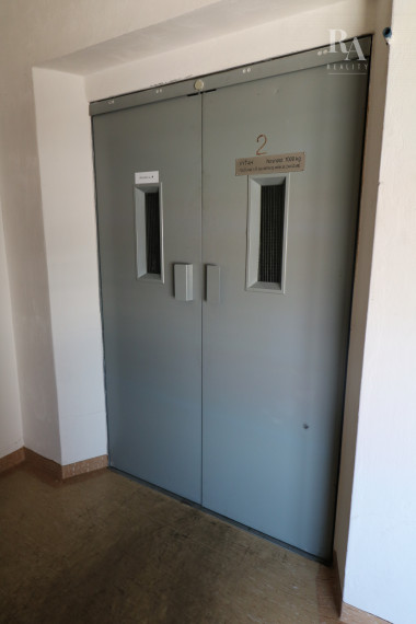 PRENÁJOM OBCHODNO - SKLADOVÝ PRIESTOR S ADMINISTRATÍVOU