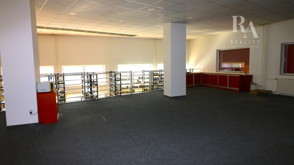 PRENÁJOM OBCHODNO - SKLADOVÝ PRIESTOR S ADMINISTRATÍVOU