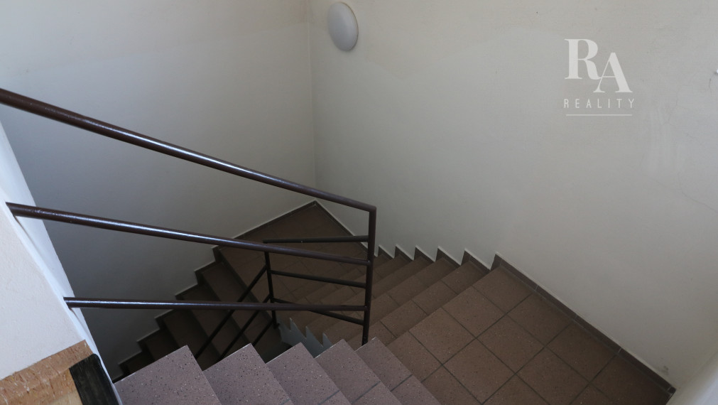 PRENÁJOM OBCHODNO - SKLADOVÝ PRIESTOR S ADMINISTRATÍVOU