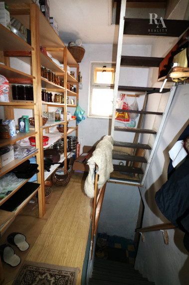 RODINNÝ DOM DIVINKA S POZEMKOM 1260 M2 - REZERVOVANÉ