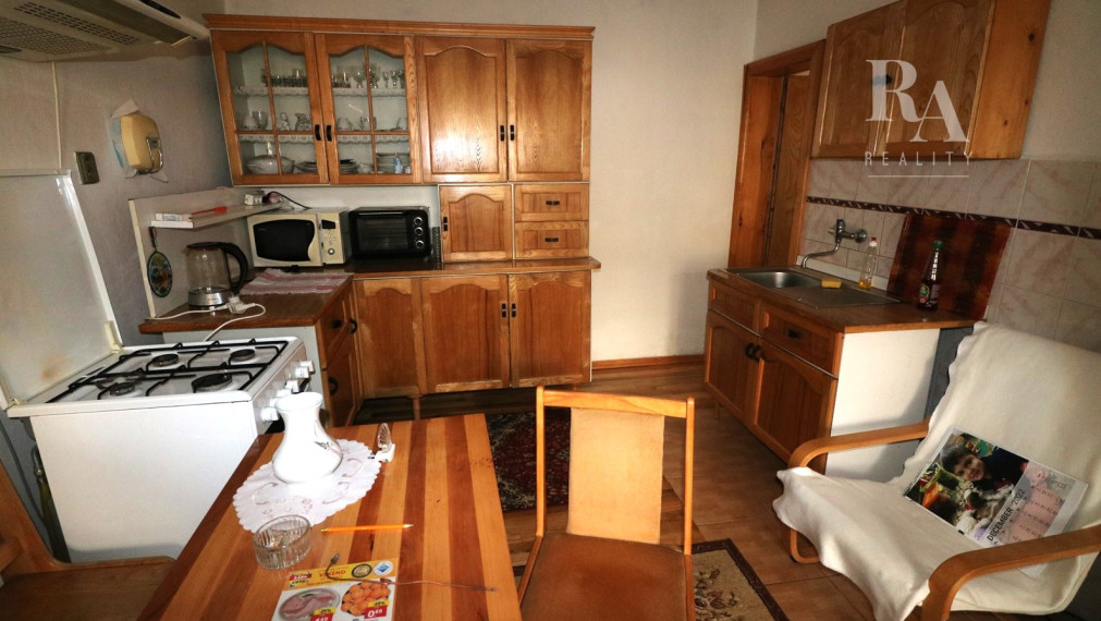 RODINNÝ DOM DIVINKA S POZEMKOM 1260 M2 - REZERVOVANÉ