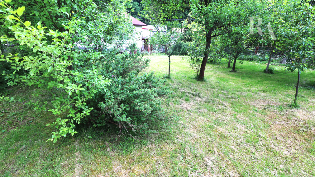 RODINNÝ DOM DIVINKA S POZEMKOM 1260 M2 - REZERVOVANÉ