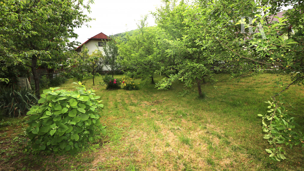 RODINNÝ DOM DIVINKA S POZEMKOM 1260 M2 - REZERVOVANÉ