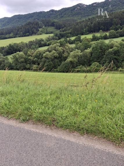 Predaj orná pôda Súľov-Hradná 7898m2