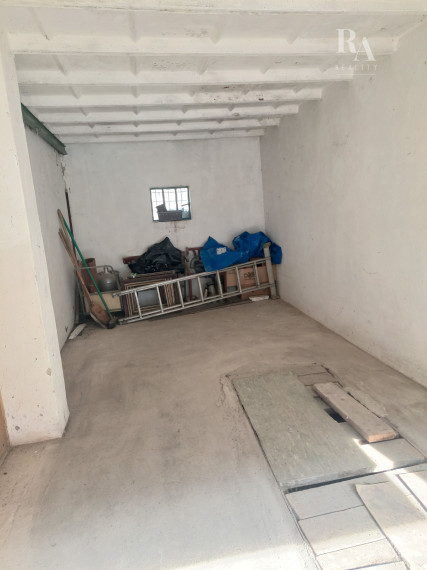 Predaj garáže s pozemkom staré mesto