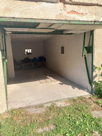 Predaj garáže s pozemkom staré mesto