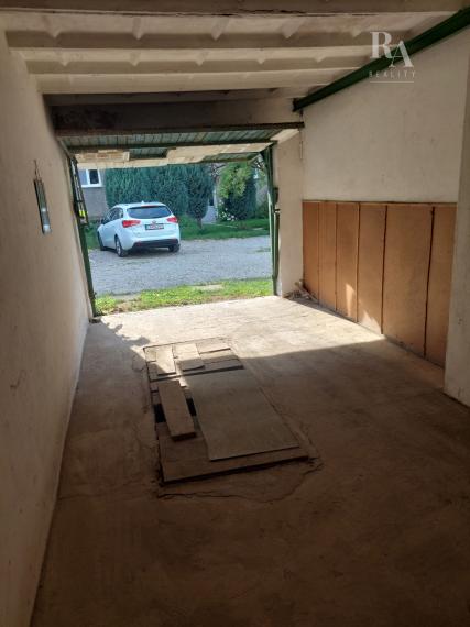 Predaj garáže s pozemkom staré mesto
