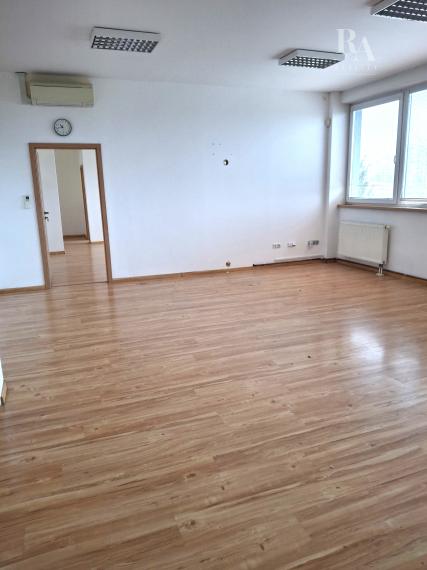 Prenájom kancelárskych priestorov Bytčická ulica 80 m2