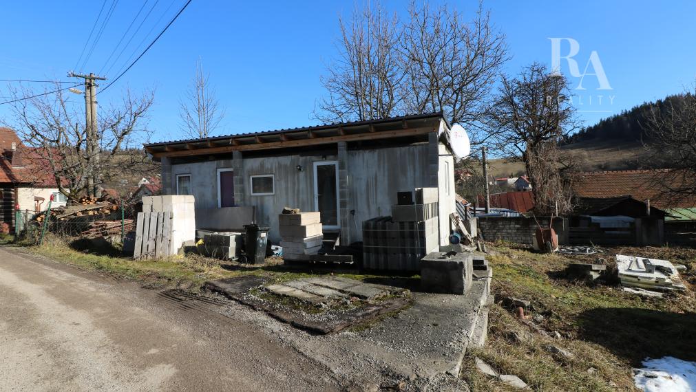 PREDAJ MOBILNÝ DOM S POZEMKOM DIVINA -  LÚKY