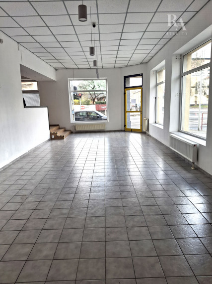 Prenájom obchodných priestorov na prízemí blízke centrum mesta