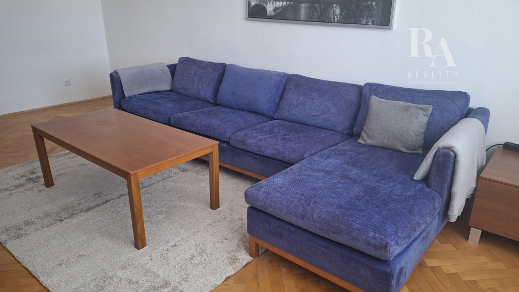 Prenájom 2 - izbového zariadeného bytu Hliny 8