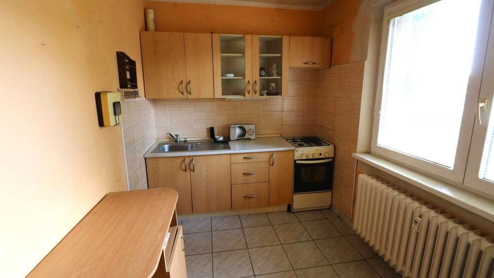 PREDAJ 2 - IZBOVÝ BYT HLINY 7 - VÝHODNÁ CENA