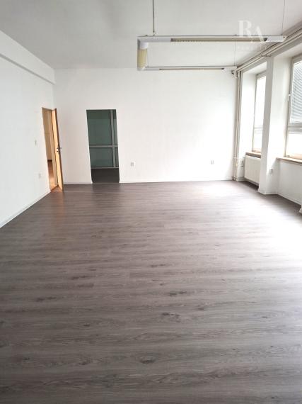 PRENÁJOM PRIESTORU 137 M2 VHODNÝ AKO SÍDLO FIRMY