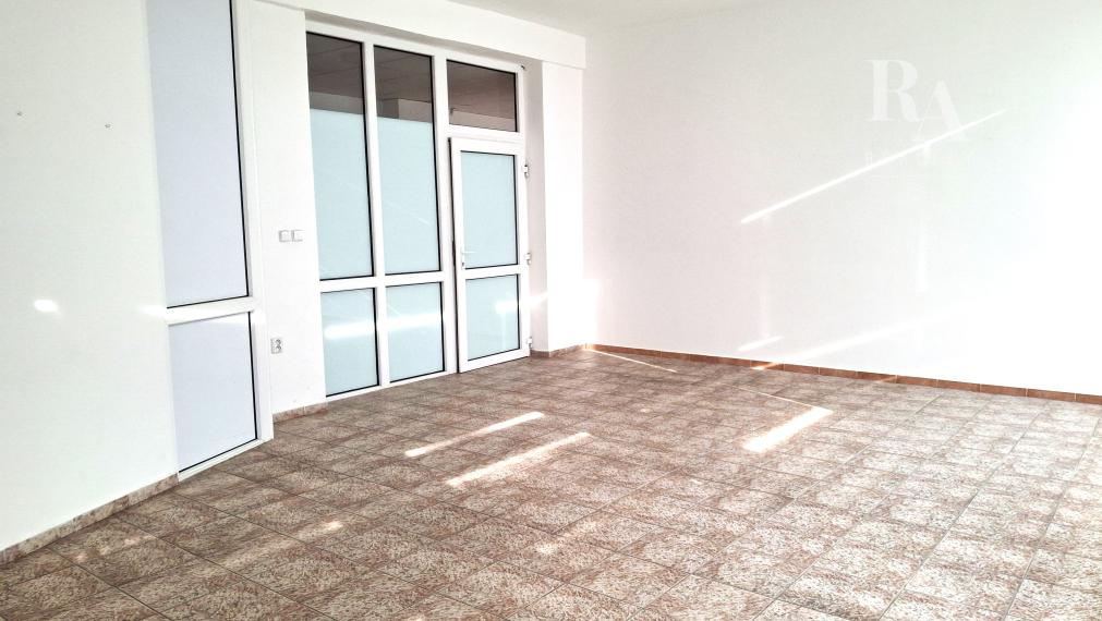 PRENÁJOM PRIESTORU 137 M2 VHODNÝ AKO SÍDLO FIRMY