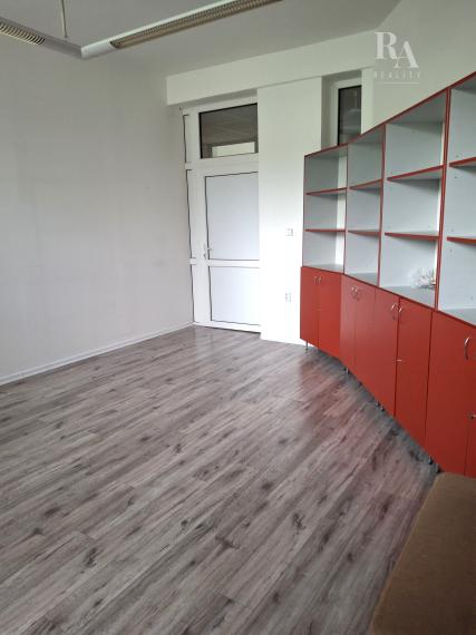 PRENÁJOM PRIESTORU 137 M2 VHODNÝ AKO SÍDLO FIRMY