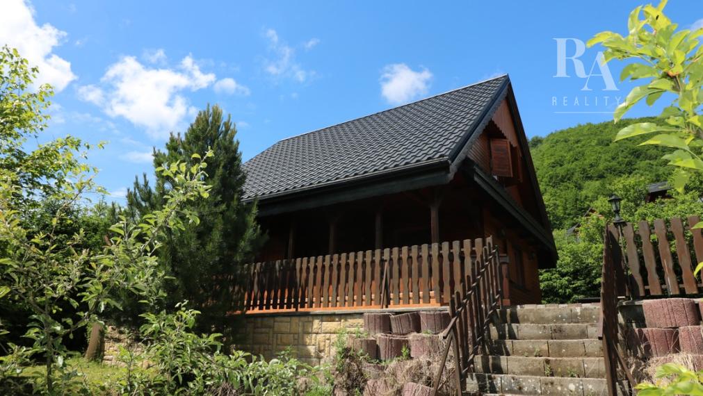 PREDAJ CHATY S VEĽKÝM POZEMKOM BELÁ - ZLIEŇ